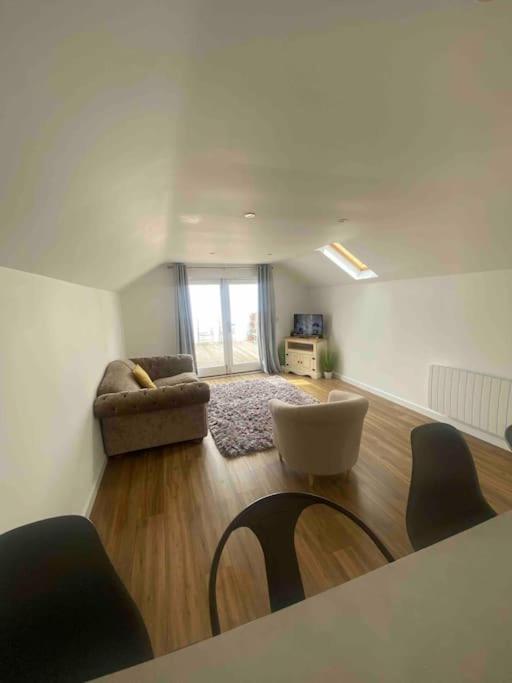 Truro City Escape Экстерьер фото
