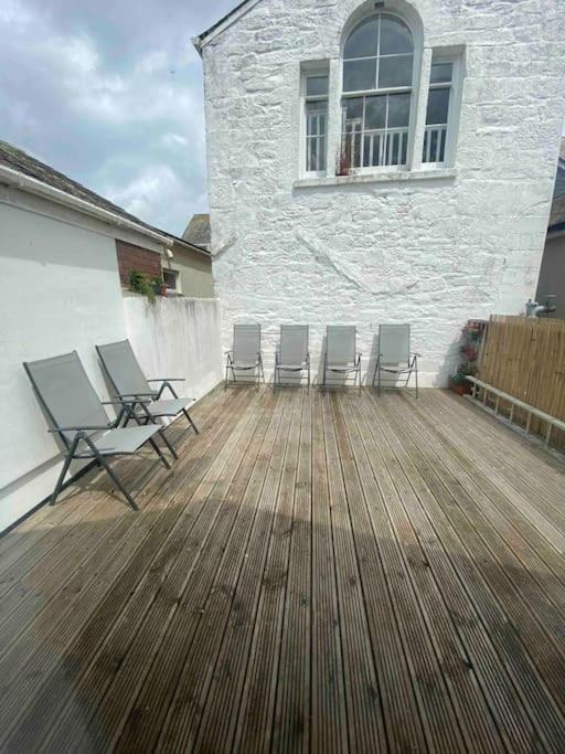 Truro City Escape Экстерьер фото
